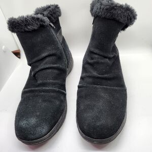 Baretraps Black Suede Ankle Boots with Faux Fur Trim Side Zip Sz 8M